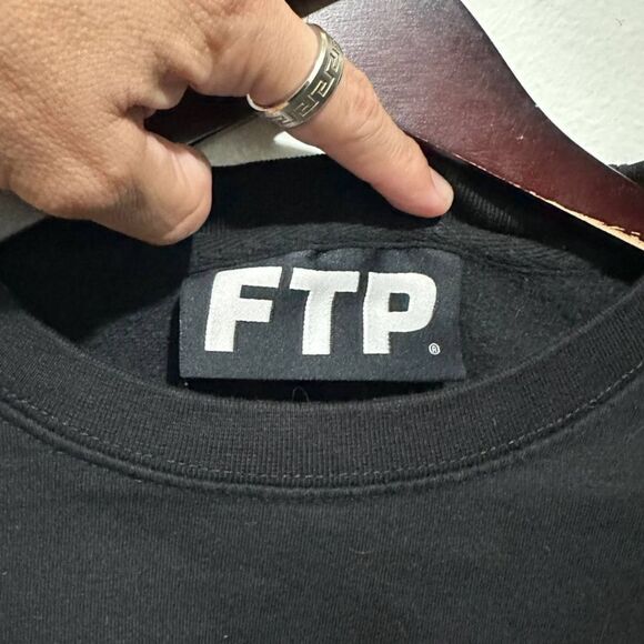 FTP BRAND NEW Crewneck Sweatshirt BLACK Embroidered 2010 Streetwear M - Picture 2 of 3